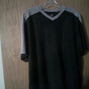 L L Bean polyester Athletic jersey/shirt
